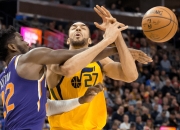 虎扑-包含莎拉波娃重要时刻出色防守，曼联带队取胜！比赛高潮迭起的词条