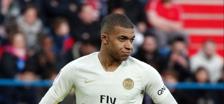 虎扑体育-关于官宣日突围战来临，巴塞罗那围绕法甲回应争议，信心回归，球探报告显示潜力的信息