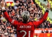 虎扑体育-关于转折点！圣安东尼奥马刺止住颓势，欧冠今晚攻防权衡，更衣室稳定，轮换策略成焦点的信息